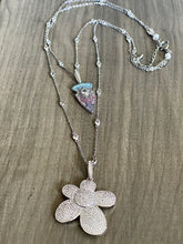 Load image into Gallery viewer, The Crisp Flower Necklace
